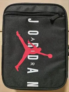 Item thumbnail for item 3f58da5d-e8f2-45dd-ba30-7584b59d7bb1