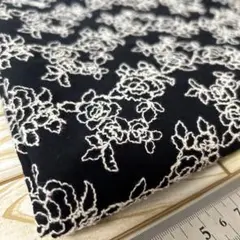 縦100cm×横95cm 刺繍生地
