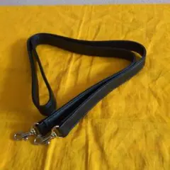 ⑥黒 色のショルダーストラップ90㌢