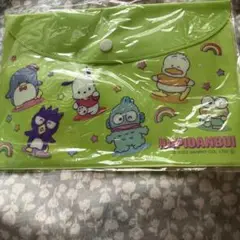 新品　サンリオ　A5スナップケース