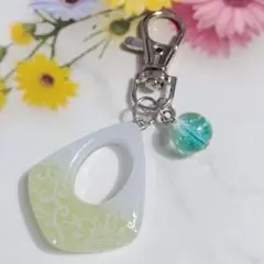 グラデーション　しずく型　キーホルダー　①