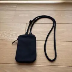 AMARIO Wearable Series スマホショルダーバッグ ブラック