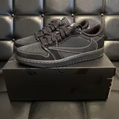 Travis Scott × Air Jordan1 Low ブラックファントム