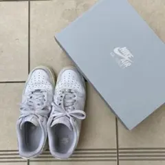 Nike Air Force 1 ホワイト 箱付き