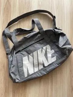 NIKE グレー ボストンバッグ