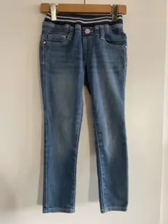 Item thumbnail for item 263f46f0-da88-4e4d-bb0d-f4f3cdf38d09