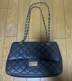 キルティング ショルダーバッグ ブラック 美品