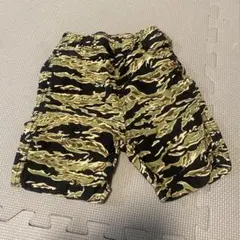 ほぼ新品　マーキーズ　ショートパンツ　110