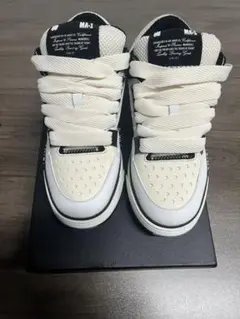 AMIRI 41サイズ アミリ スニーカー　ホワイト
