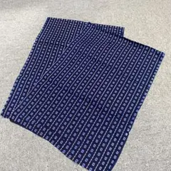 ハギレ　紺色柄