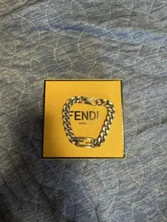 FENDI シルバーチェーンブレスレット