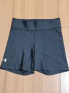 Under Armour ブラック ショートパンツ
