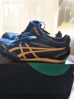アシックス スパイクシューズ