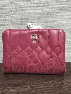 ANNA SUI　２つ折り財布　猫　羊革　フューシャピンク