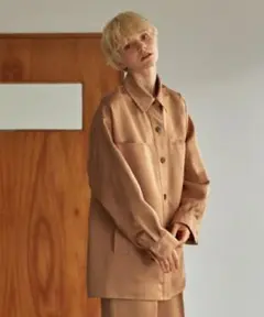 ETRE TOKYO サテンシャツブルゾン