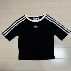 adidas トップス　XS