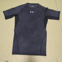 Under Armour ダークグレー Tシャツ サイズ S