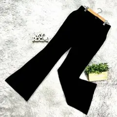 GU 美脚フレアパンツ 黒 Mサイズ 綺麗シルエット