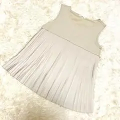 ノースリーブ　異素材　プリーツ　トップス　ベージュカラー