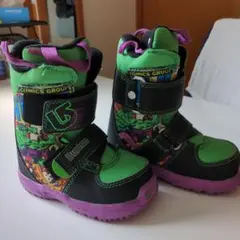 Burton 子ども用スノーボードブーツ ヒーローコミック柄