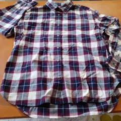 ユニクロ　Mサイズ 赤と青のチェック柄シャツ
