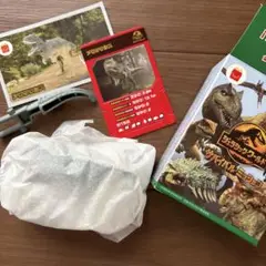 マクドナルド　ハッピーセット　ジュラシックワールド　アロサウルス