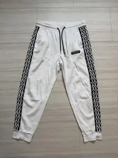 Item thumbnail for item a6237e7e-88d0-4eaf-8755-3217082f7256