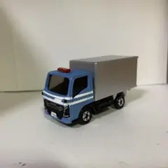 トミカ改造 自作品 いすゞエルフ トライハート型救急車 トミカ改造 自作品 いすゞエルフ トライハート型救急車