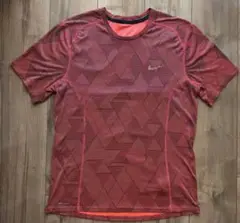 Nike tシャツ レッド