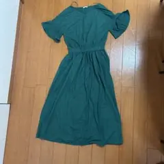 グリーン Vネック 半袖ワンピース