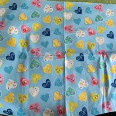 新品　生地　ハギレ　カラフルハート柄綿
