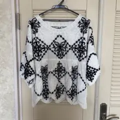 205zeroカサバラホワイトブラック 豪華刺繍 五分袖 トップスF