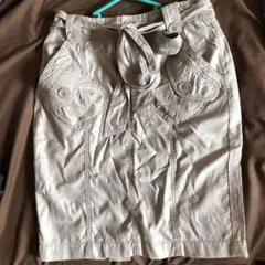 膝丈カーゴ風スカート　ベルト付き
