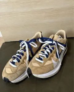 Sacai × Nike Vapor Waffle セサミ