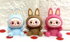 ラブブ　ミニフィギュア　3個　マスコット　labubu おすわりフィギュア