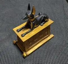 アヌビスドッグの置物
