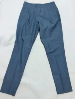 LAURA ASHLEYタック入りグレー スラックス サイズ10