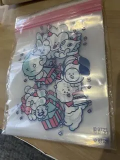 BT21 ファミマ限定 ジップバッグ