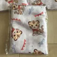 ハンドメイド　生地　キャラクター柄　枕カバー　大きめ