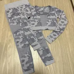 グレー迷彩柄ヨガウェアセット