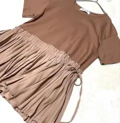 プリーツの切り替えとリボンが可愛いトップス♡ レイ　ビームス　ドッキングTシャツ