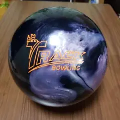 トラックのキネテック・ブラックアイス