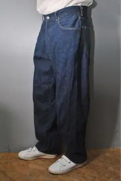 Item thumbnail for item cb4a2edf-bb5c-4cd2-8e24-edd78572ce53