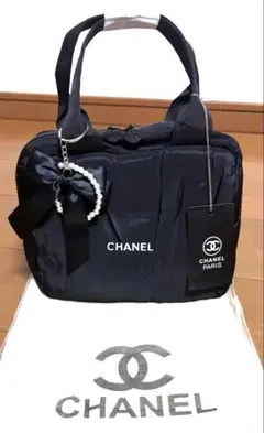 とても綺麗なCHANEL ノベルティブラック ナイロン ハンドバッグ
