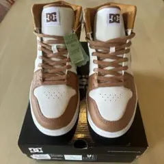 DC Manteca 4 Hi 9.5 US ホワイト/ブラウン