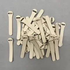 ヌメ革、パーツ、ハギレ、生成り（1.5×7㎝）50枚