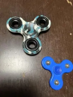 ハンドスピナー２個セット