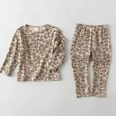 コットンパジャマ　ボタニカル 柄　木の実　ナチュラル　海外子供服