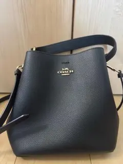 COACH ブラックショルダーバッグ