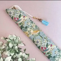 ハンドメイド　扇子入れ　扇子ケース　ウィリアムモリス　いちご泥棒　ライトブルー